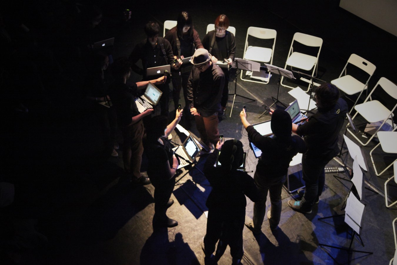 Performance_Samson-Young_Pulse-Radio-II