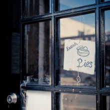 Guest: Nora Silva, artist
Location: Four & Twenty Blackbirds, Gowanus, Brooklyn
Photography:Yu-Chen Chiu
Words:Daisy Jing