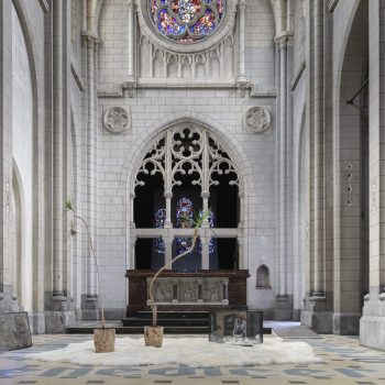Saddie Choua, "Today is the shortest day of the year but somehow hanging around with you all day makes it seem like the longest", 2018, mixed media installation, photo Leonard Pongo